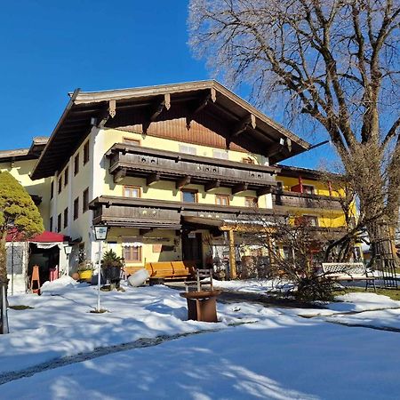 Ferienhotel Lindenhof Leogang Exterior foto