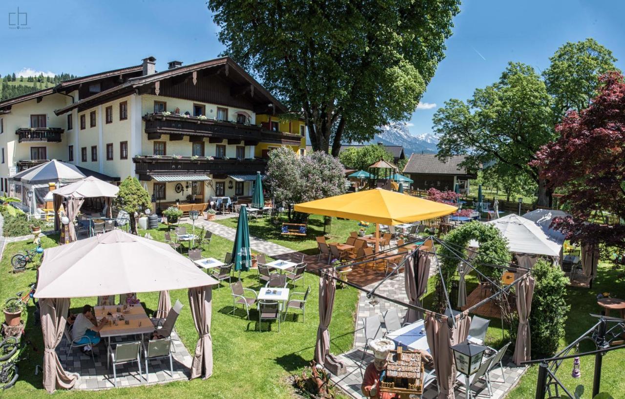 Ferienhotel Lindenhof Leogang Exterior foto